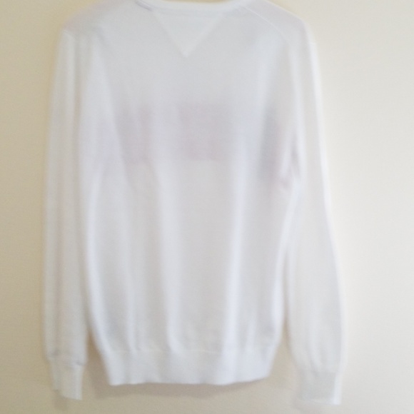 Tommy Hilfiger Crewneck Sweater "SALE $55 FIRM" - Picture 5 of 7